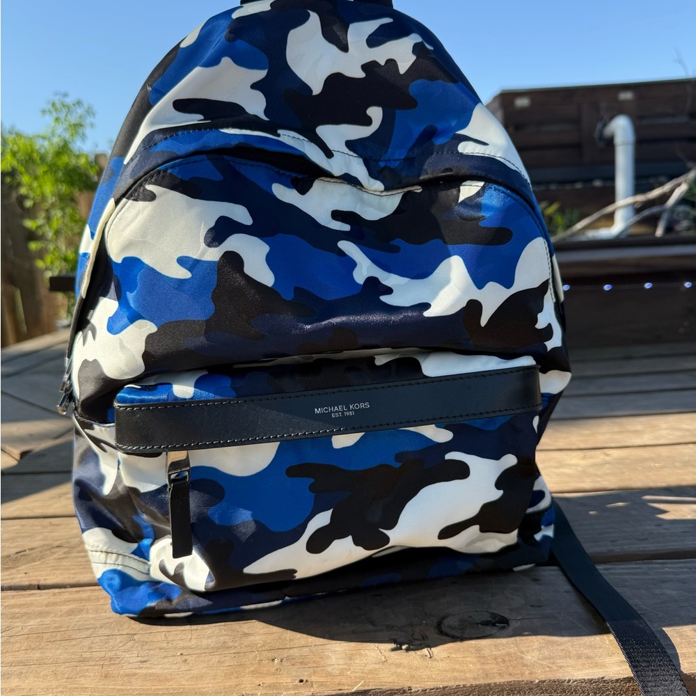 Michael Kors Blue Backpack for Men - Picture 3 of 4